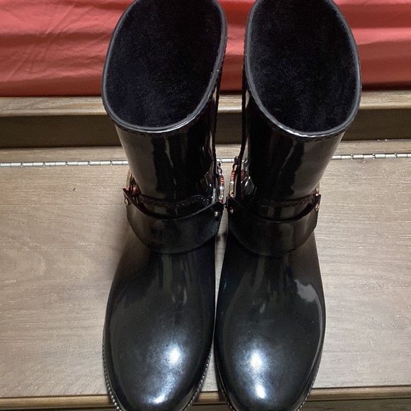 Michael Kors Fulton  Rain Boots - Picture 4 of 5